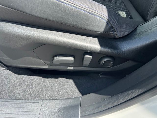 2025 Subaru Forester Premium - Photo 18