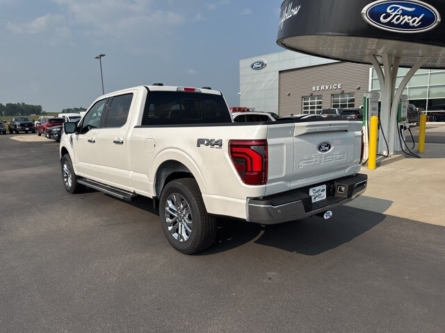 2025 Ford F-150 Lariat photo 2