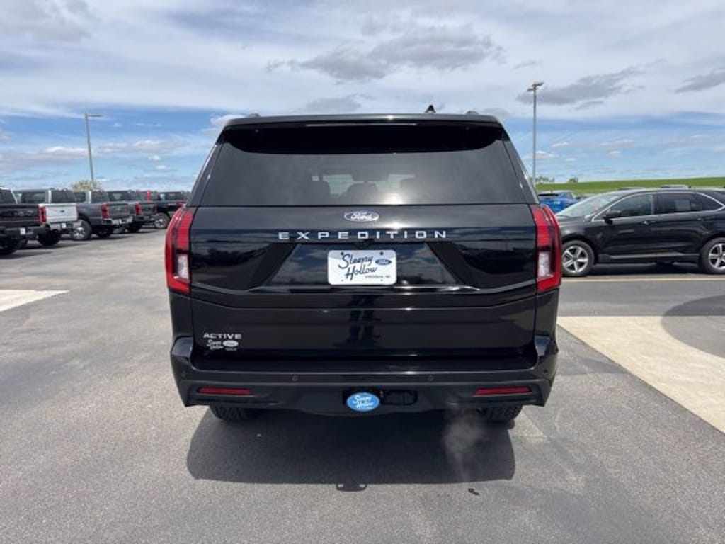 Used 2025 Ford Expedition Active SUV