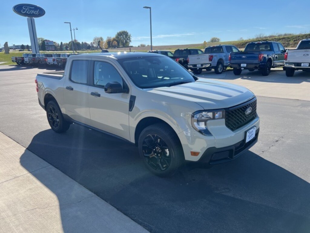 New 2025 Ford Maverick XLT Truck