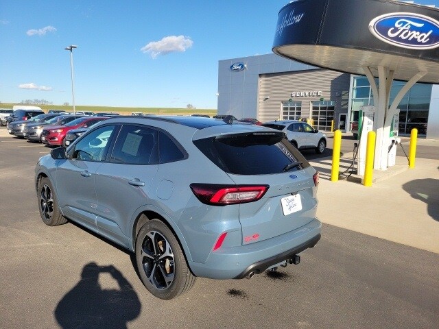 2023 Ford Escape ST-Line Select photo 3