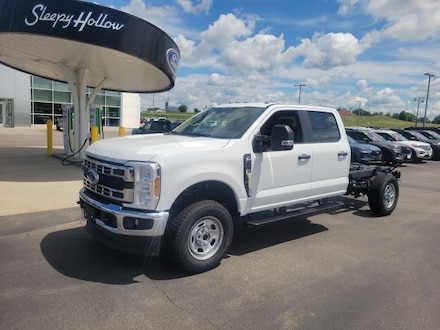 2026 Ford F-350 Chassis XL Cab and Chassis