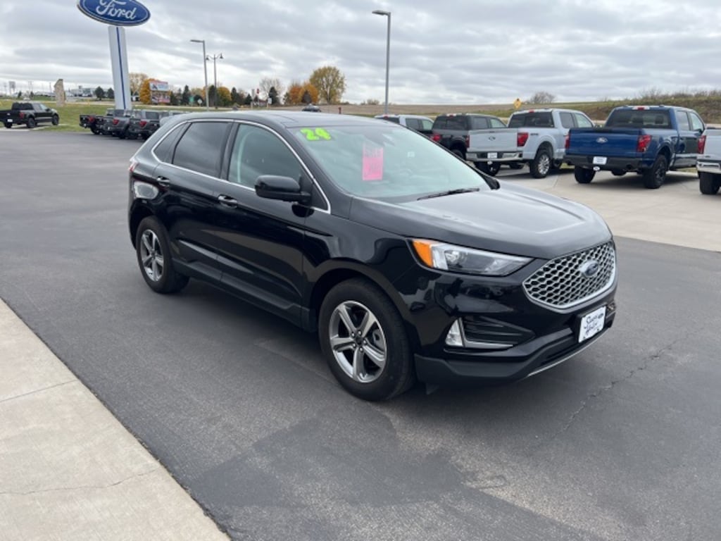 Used 2024 Ford Edge SEL SUV