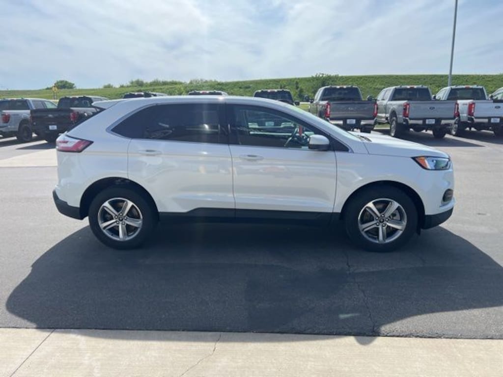 Used 2024 Ford Edge SEL SUV