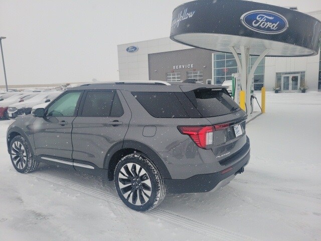 2026 Ford Explorer Platinum photo 3