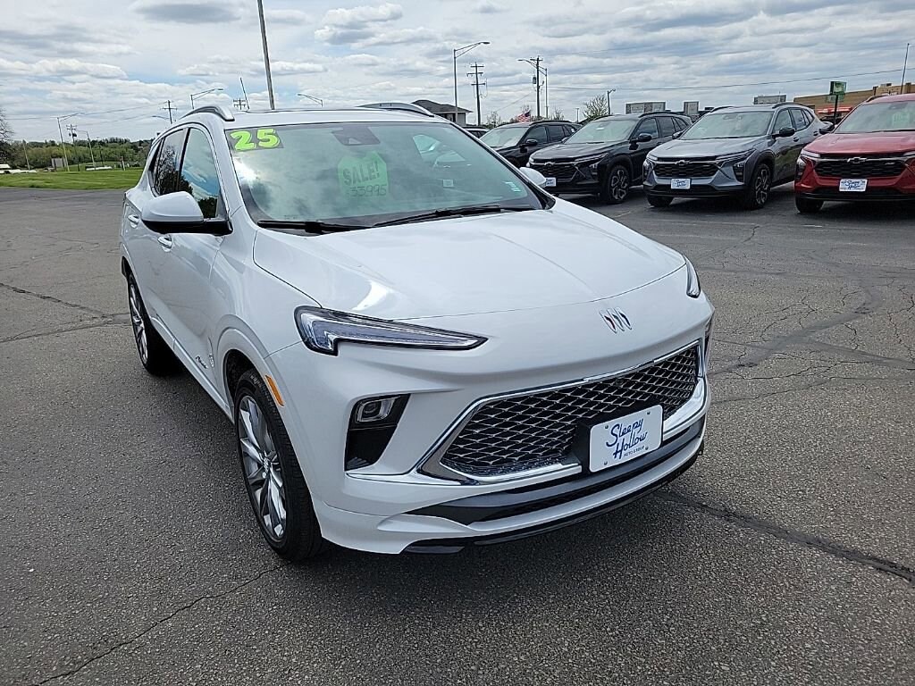Used 2025 Buick Encore GX Avenir SUV