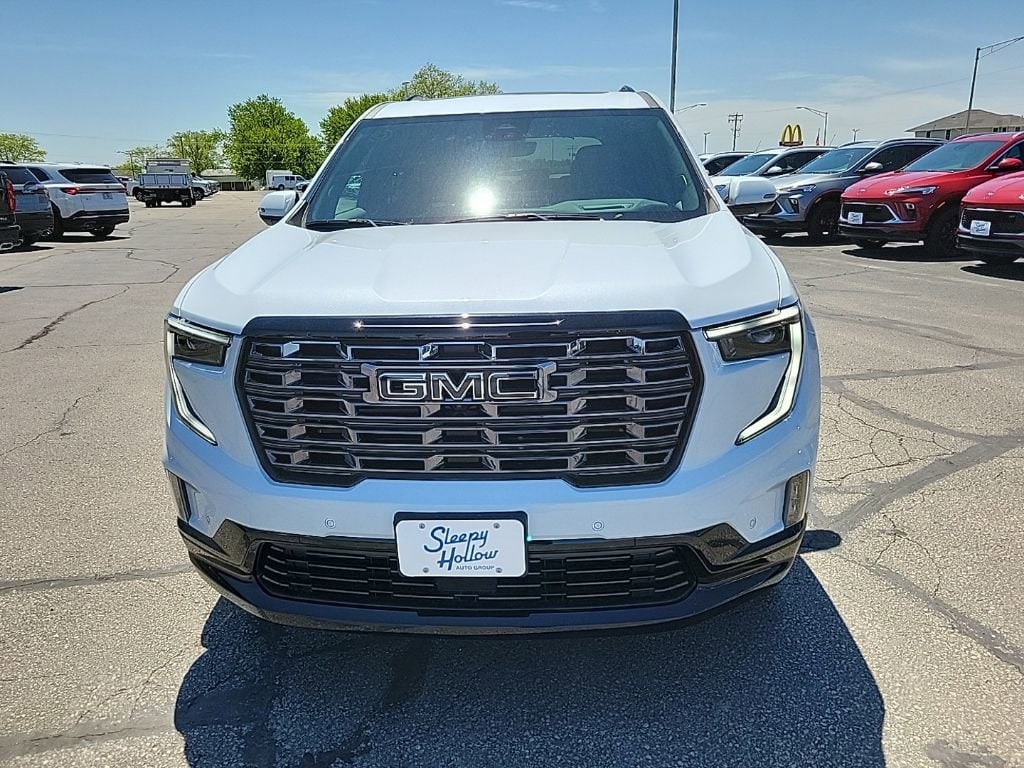 2026 GMC Acadia Denali Ultimate - Photo 2