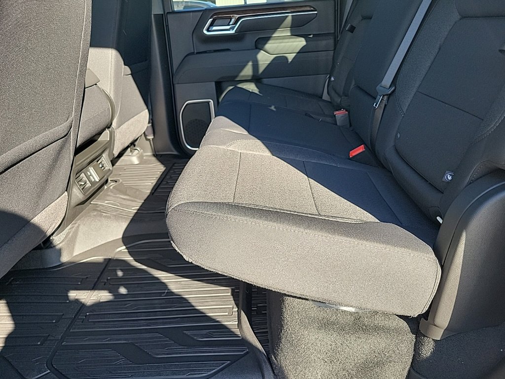 2026 GMC Sierra 3500HD SLE - Photo 8