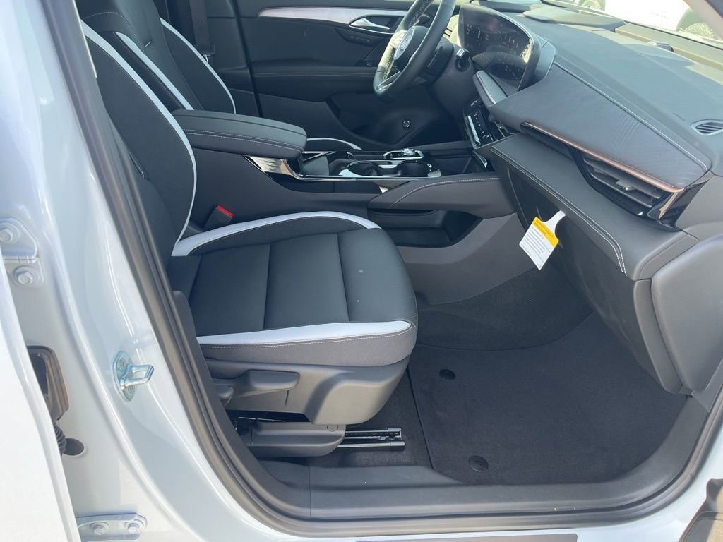 2026 Buick Envision Sport Touring - Photo 13
