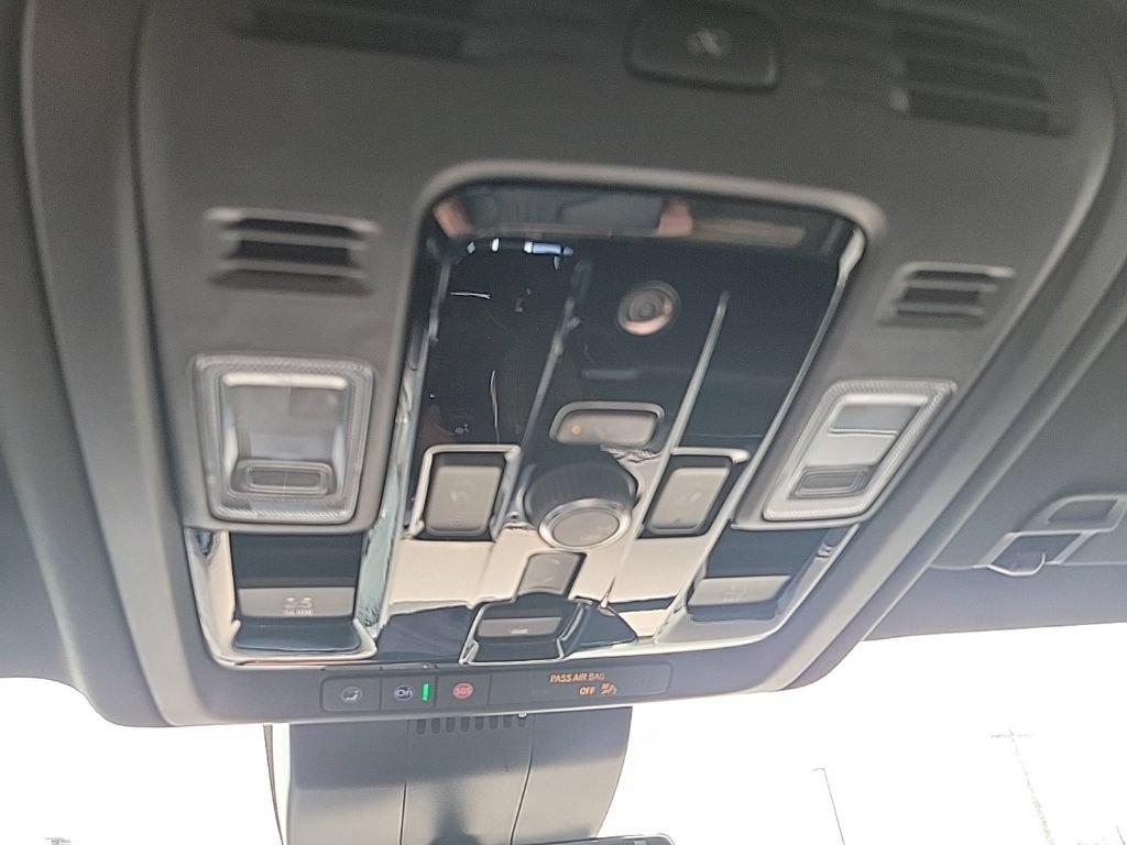 2026 GMC Yukon XL AT4 Ultimate - Photo 19