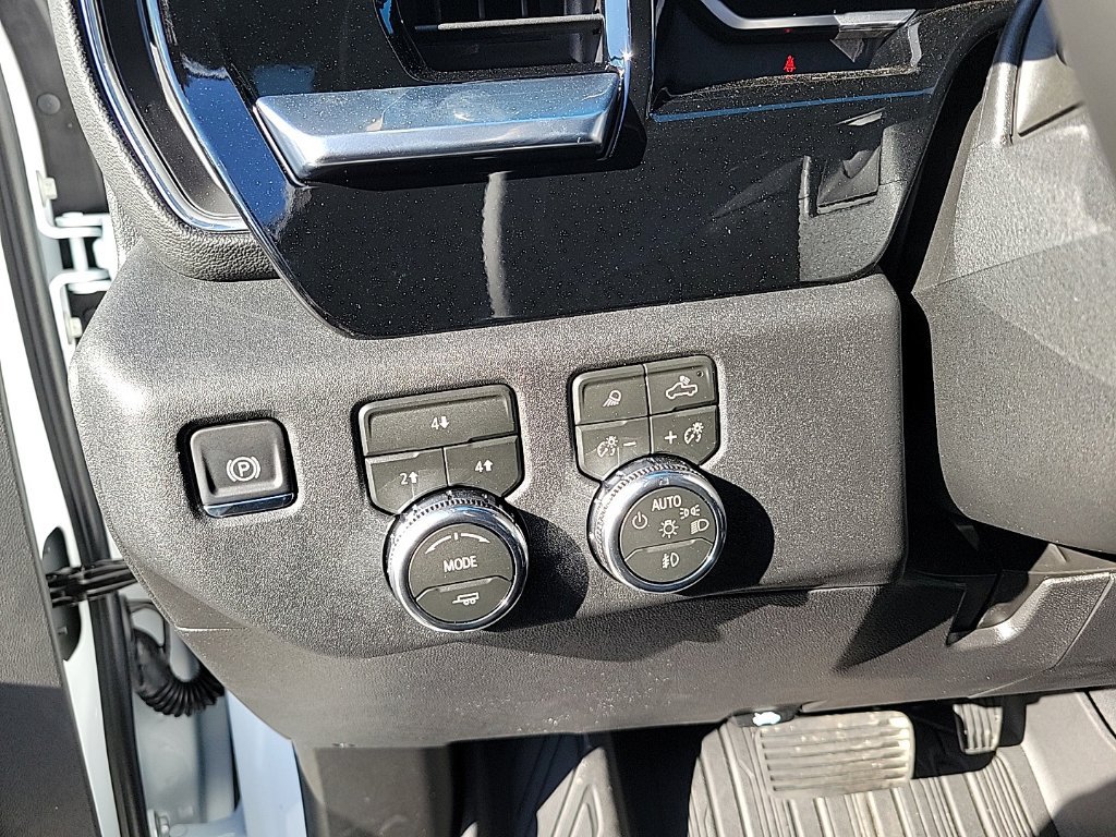 2026 GMC Sierra 3500HD SLE - Photo 11