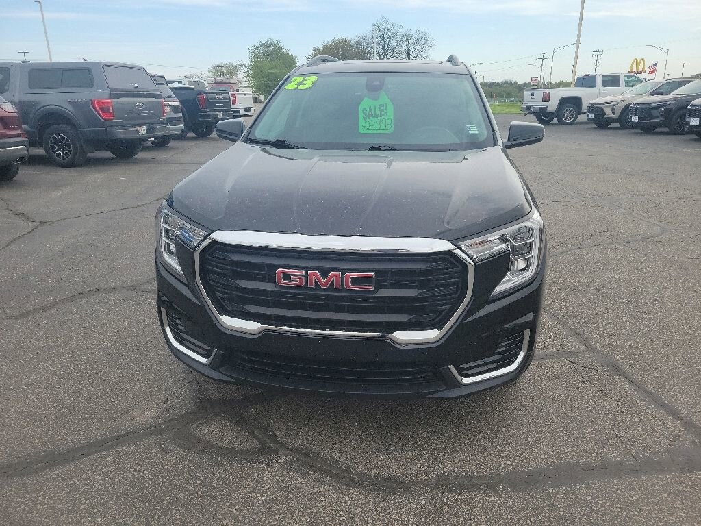 Used 2023 GMC Terrain SLE SUV