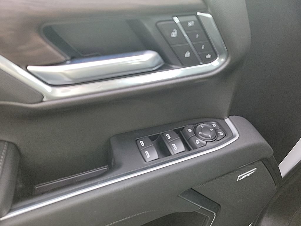 2026 GMC Sierra 1500 SLT - Photo 6