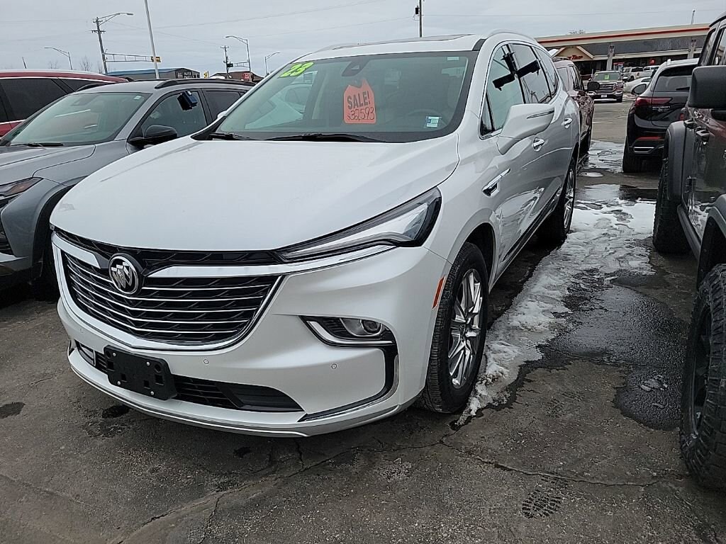 Used 2023 Buick Enclave Essence SUV