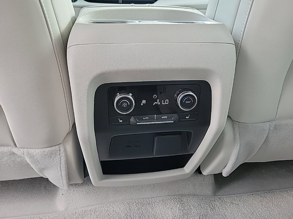 2026 Buick Enclave Avenir - Photo 12