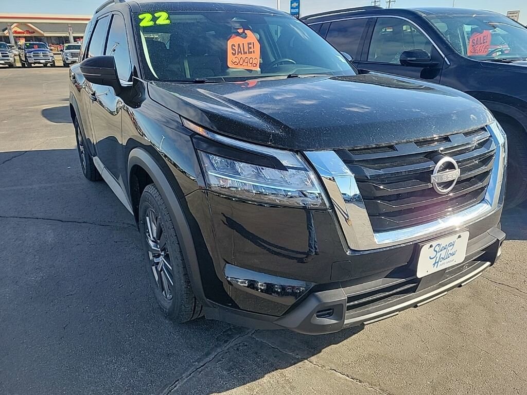 Used 2022 Nissan Pathfinder SV