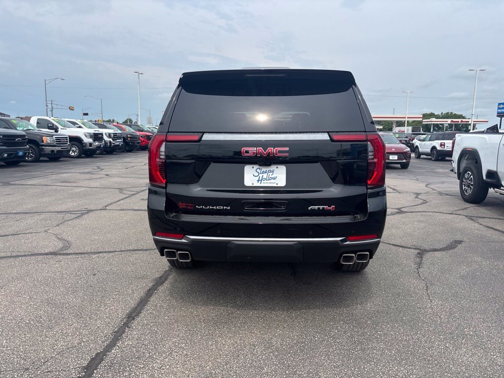 2026 GMC Yukon XL AT4 - Photo 4