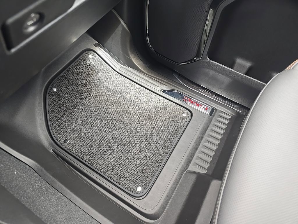 2026 GMC Sierra 1500 AT4 - Photo 14