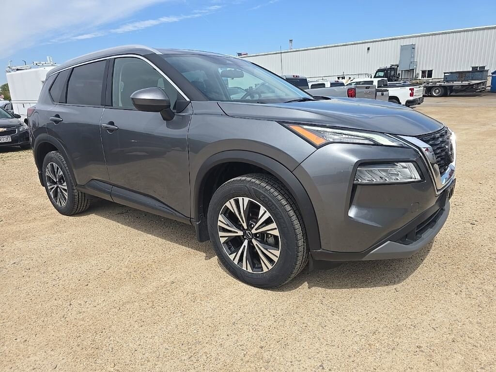 Used 2023 Nissan Rogue SV