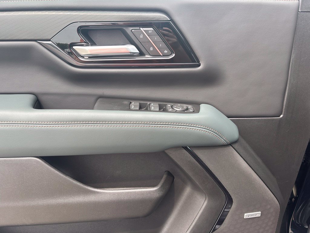 2026 GMC Yukon XL AT4 - Photo 10