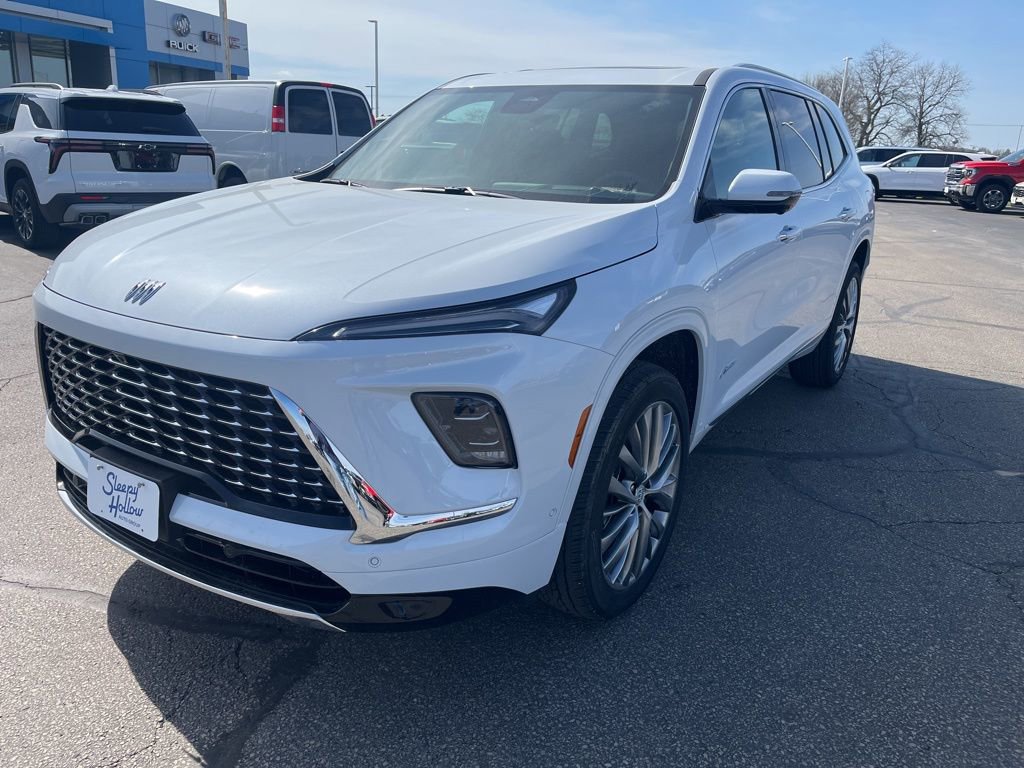 2026 Buick Enclave Avenir AWD's photo