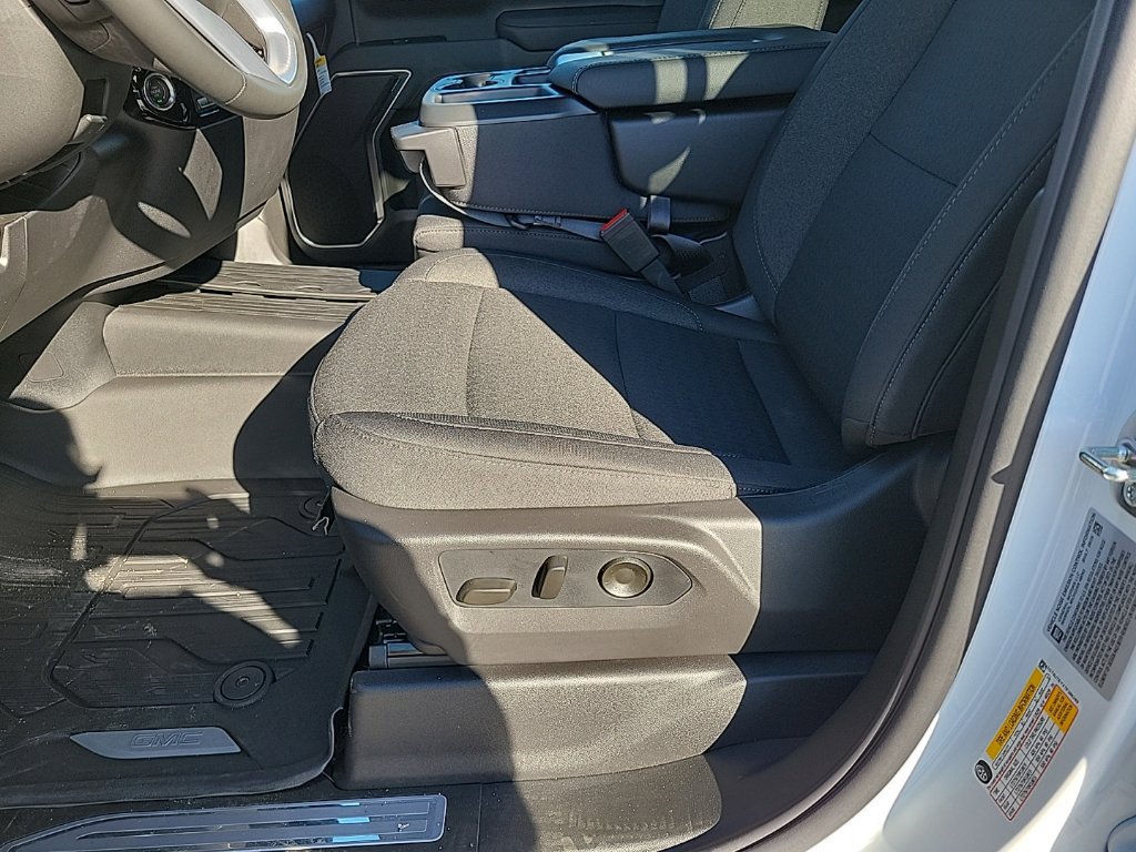 2026 GMC Sierra 3500HD SLE - Photo 12