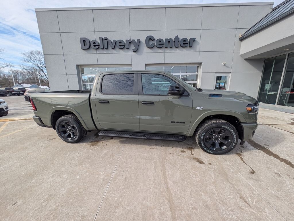 New 2026 Ram 1500 BIG HORN CREW CAB 4X4 5'7 BOX Pickup