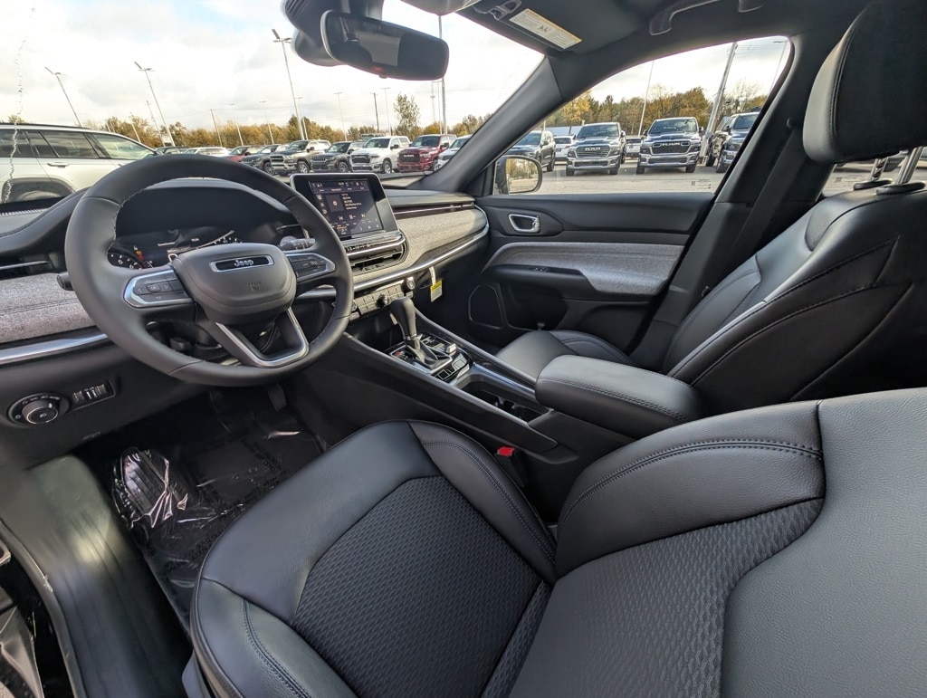 New 2026 Jeep Compass LATITUDE ALTITUDE 4X4 Sport Utility