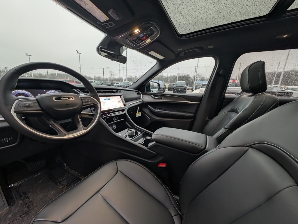 New 2026 Jeep Grand Cherokee L LIMITED 4X4 Sport Utility