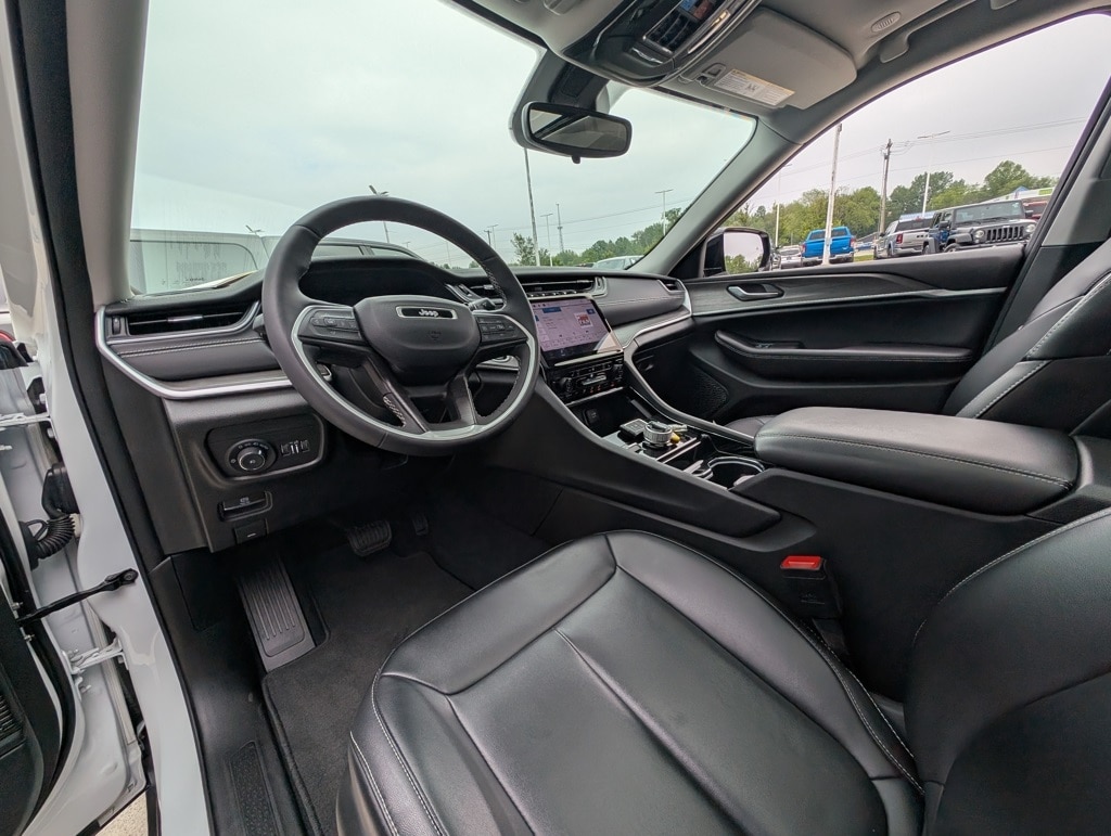 Used 2023 Jeep Grand Cherokee L Limited with VIN 1C4RJKBG2P8841596 for sale in Amherst, OH