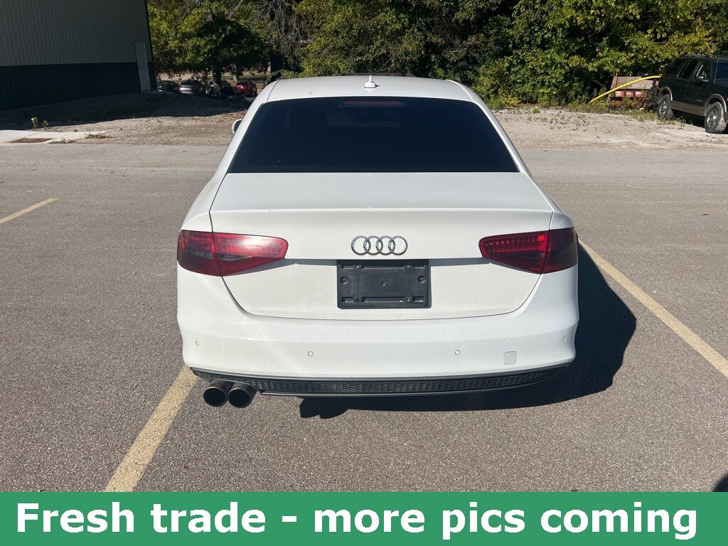 2015 Audi A4 2.0T Premium Plus photo 3
