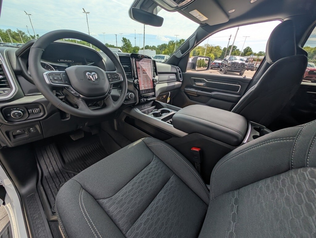 2026 Ram 1500 Big Horn photo 2