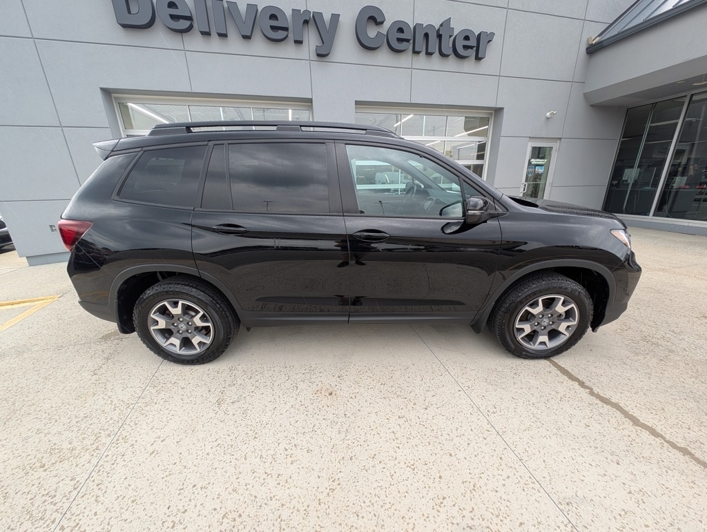 2023 Honda Passport TrailSport photo 4