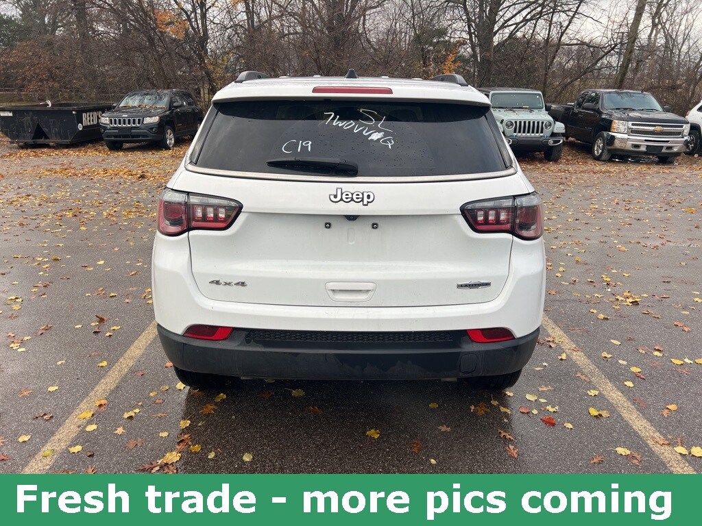 2024 Jeep Compass Latitude photo 3