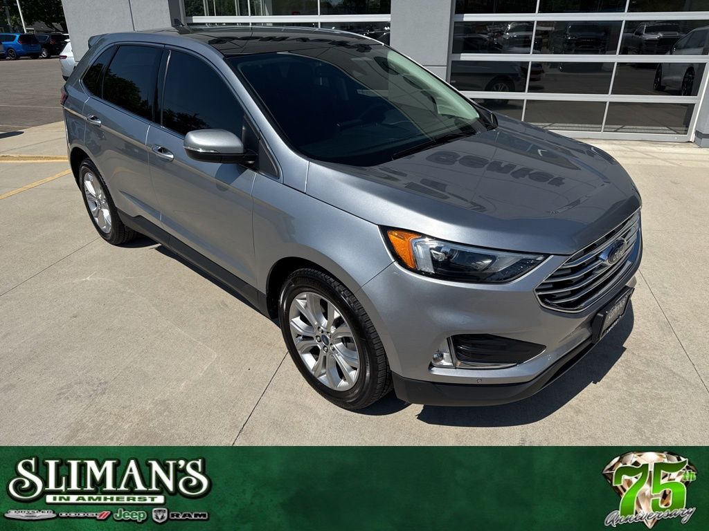 2022 Ford Edge Titanium AWD's photo