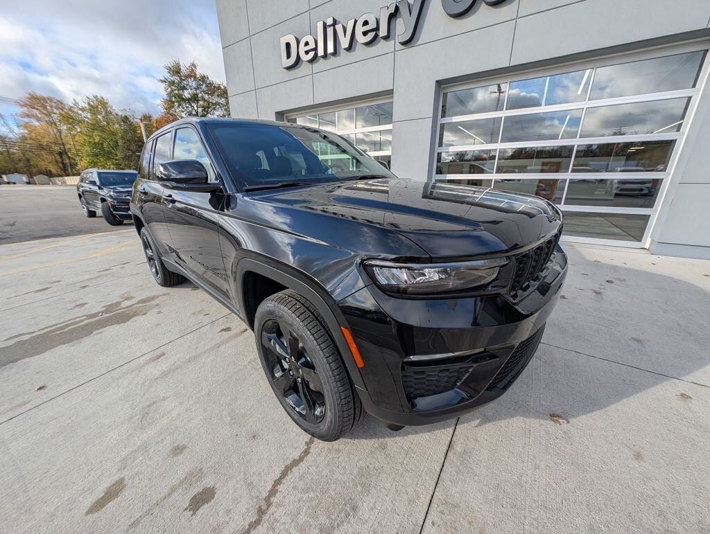 New 2025 Jeep Grand Cherokee LIMITED 4X4 Sport Utility