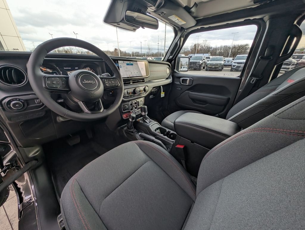 New 2026 Jeep Wrangler 4-DOOR RUBICON Sport Utility