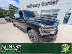 2025 Ram 3500 LARAMIE CREW CAB 4X4 8' BOX Pickup