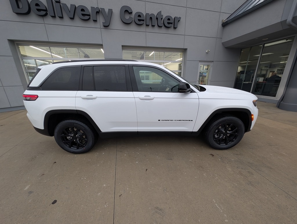 New 2026 Jeep Grand Cherokee ALTITUDE 4X4 Sport Utility