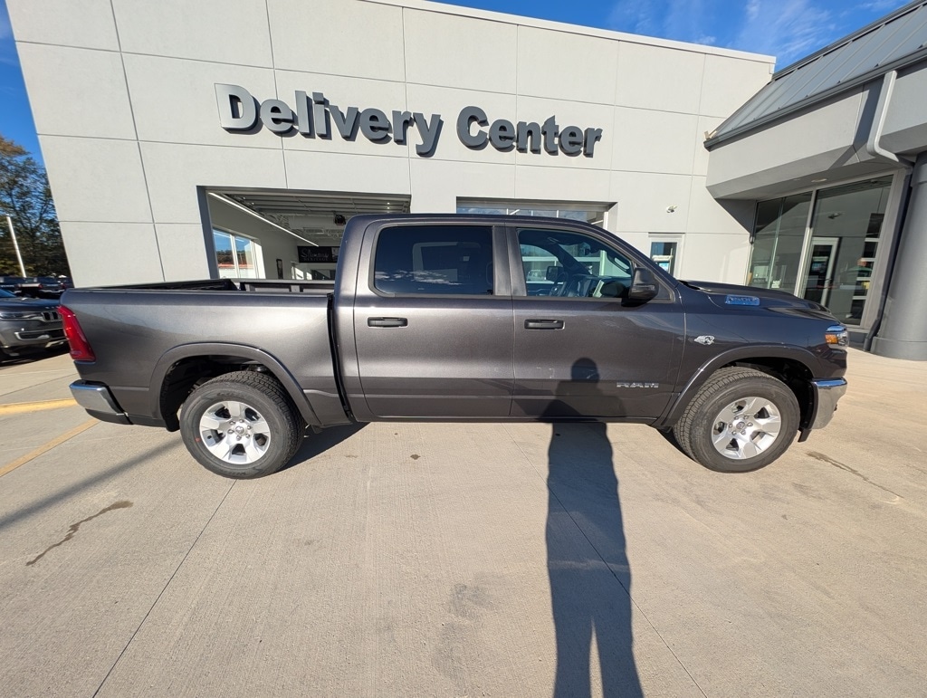 New 2026 Ram 1500 BIG HORN CREW CAB 4X4 5'7 BOX Pickup