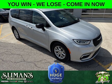 2024 Chrysler Pacifica Touring L Minivan/Van