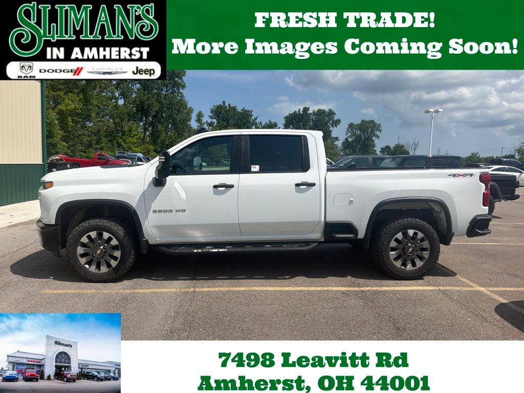2022 Chevrolet Silverado HD Custom 4WD Crew Cab Standard Box's photo