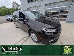 2025 Chrysler Pacifica SELECT Passenger Van