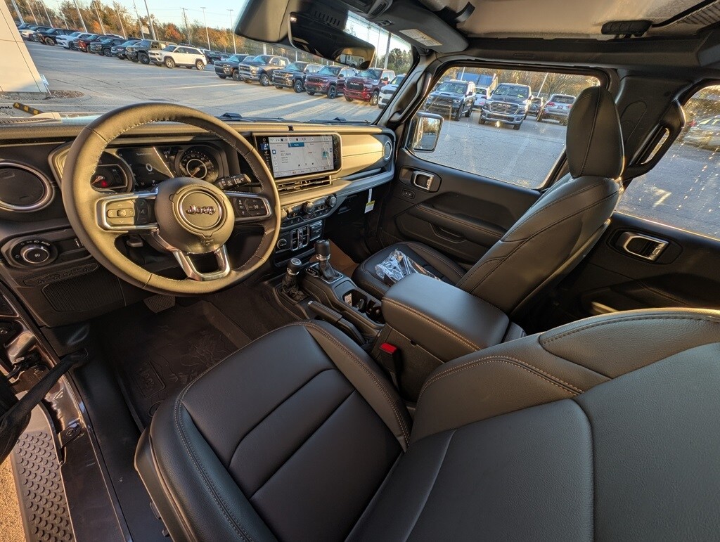 New 2026 Jeep Wrangler 4-DOOR SAHARA Sport Utility