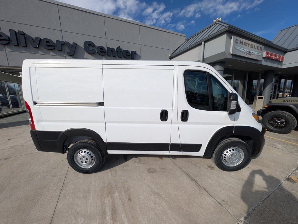 2025 Ram ProMaster 1500 photo 4