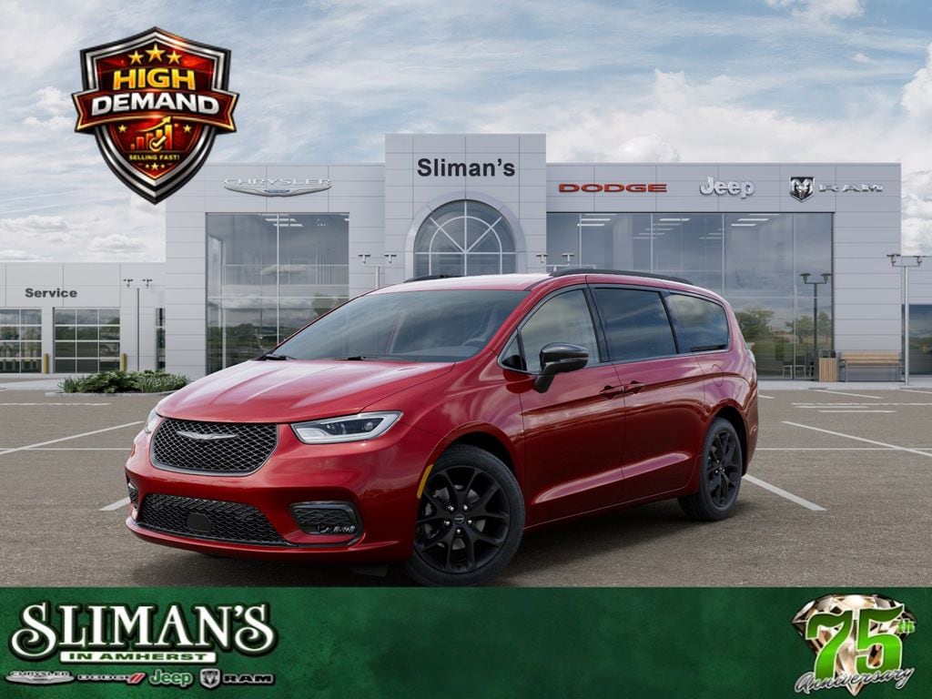 2026 Chrysler Pacifica Select's photo