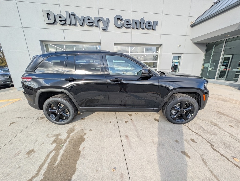 New 2025 Jeep Grand Cherokee LIMITED 4X4 Sport Utility