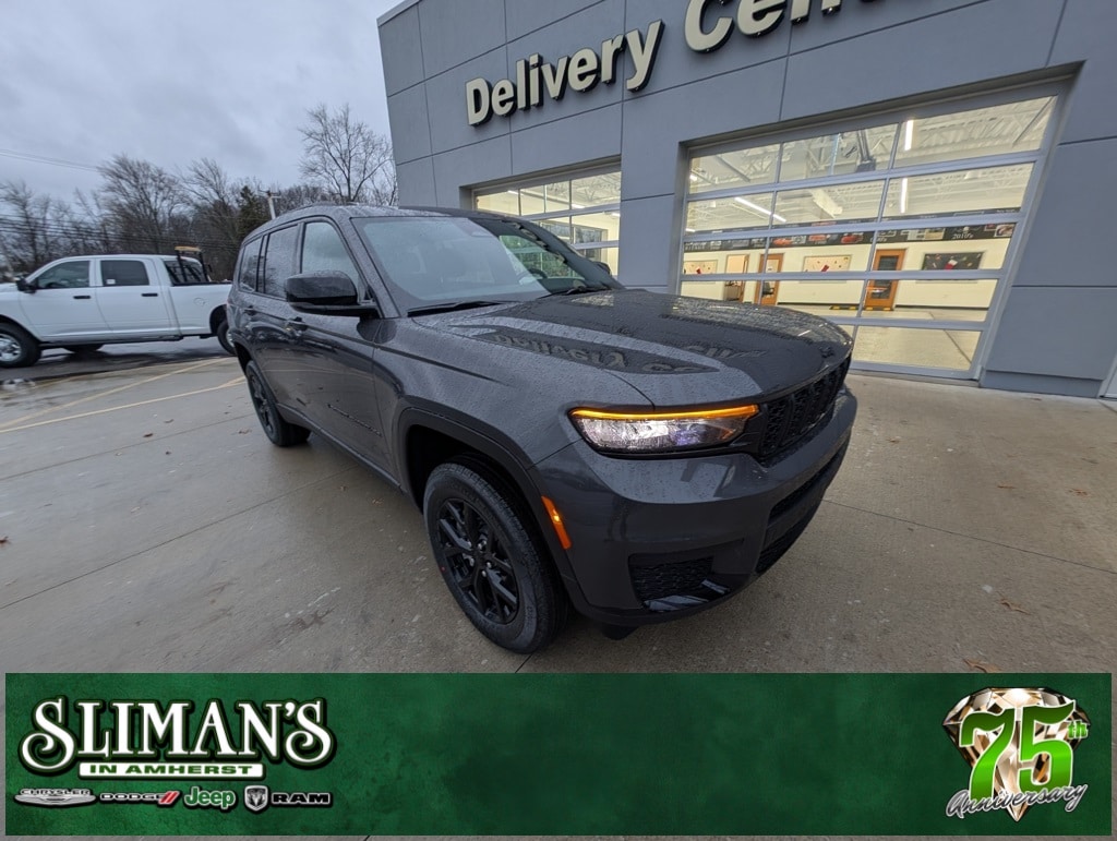 2025 Jeep Grand Cherokee L Altitude's photo