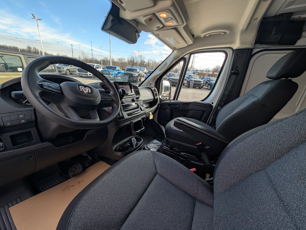 2025 Ram ProMaster 1500 photo 2