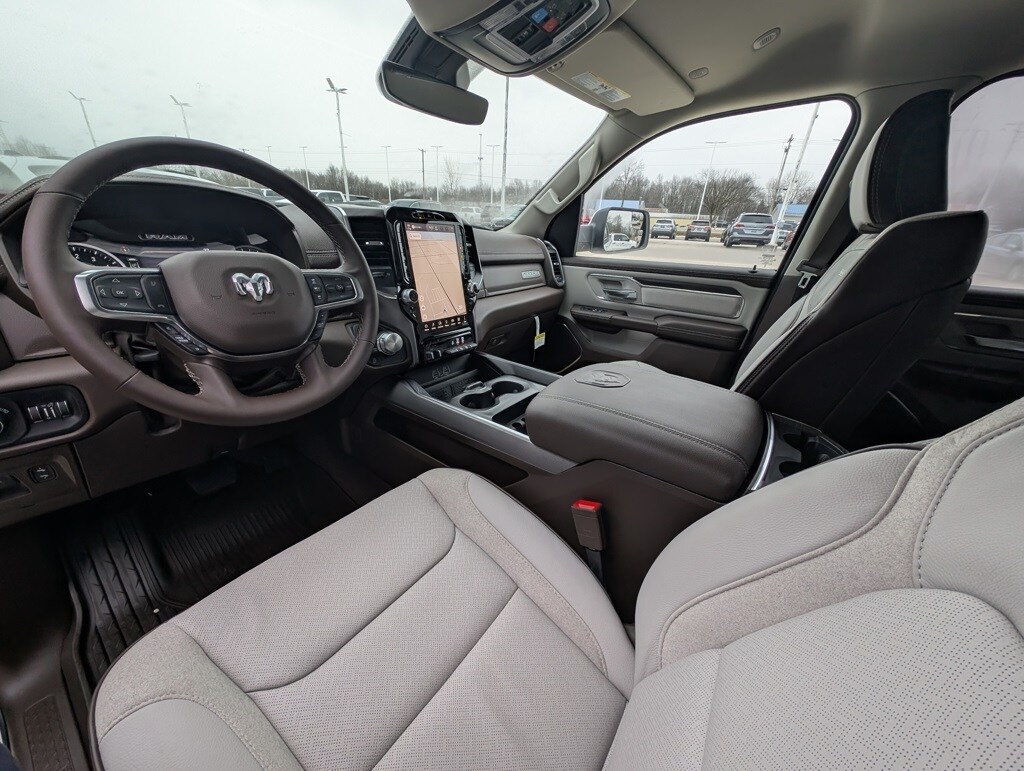 New 2026 Ram 1500 LARAMIE CREW CAB 4X4 5'7 BOX Pickup